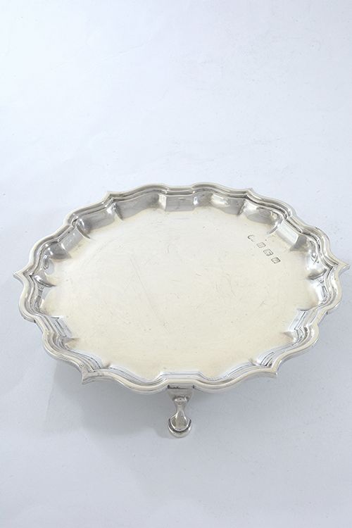 fig 1. George VI Silver Card Tray 1939