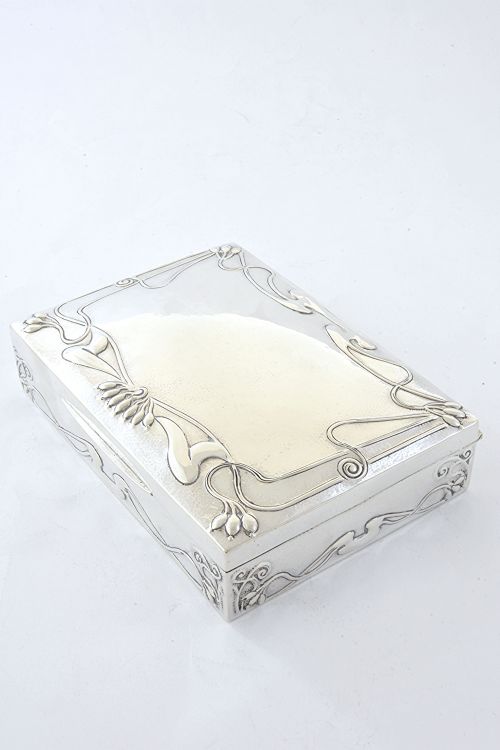 fig 1. Art Nouveau Silver Trinket Box 1902