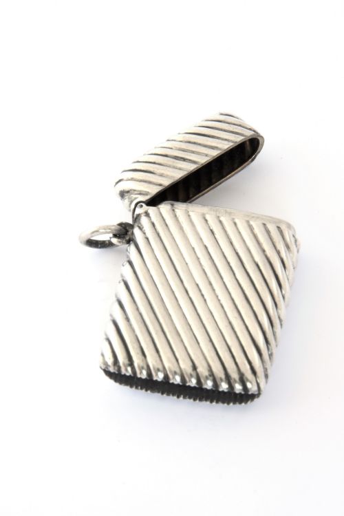 fig 2. Victorian Silver Vesta Case 1892