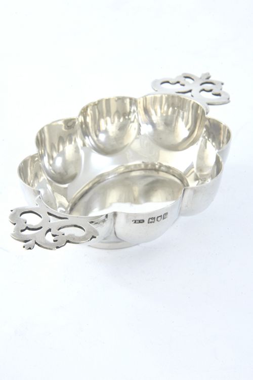 fig 2. Edwardian Ornate Silver Quaich 1905