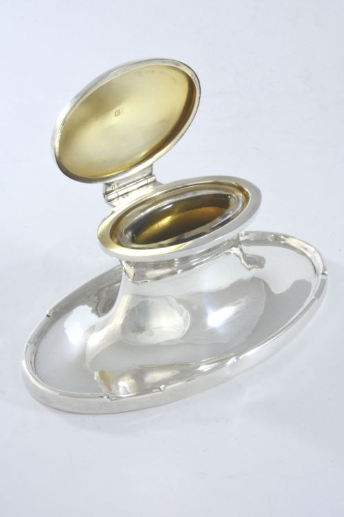fig 1. Oval Solid Silver Capstan Inkwell 1923