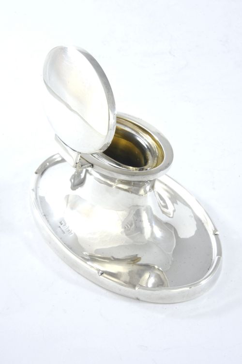 fig 2. Oval Solid Silver Capstan Inkwell 1923
