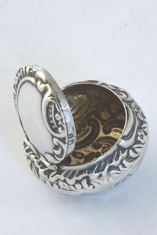 fig 3. Victorian Embossed Pill Box 1899