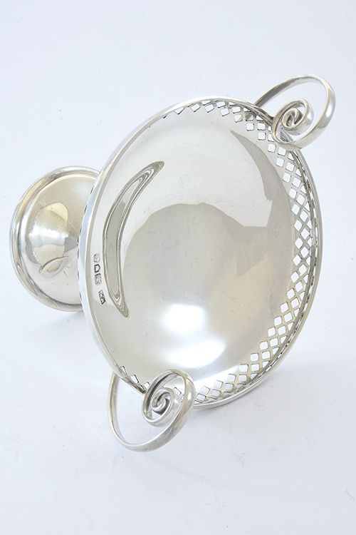 fig 3. George V Silver Tazza – Mappin & Webb 1911