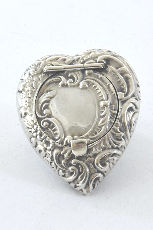 Victorian Silver Pill Box – Heart Shaped 1898