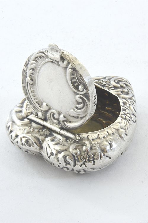 fig 3. Victorian Silver Pill Box – Heart Shaped 1898