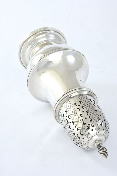 fig 3. George V Silver Sugar Shaker 1929