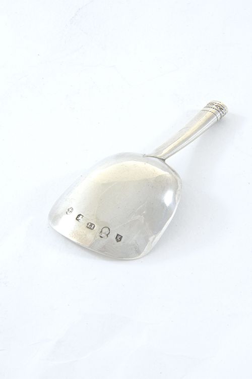 fig 2. Georgian Silver Tea Caddy Spoon 1804