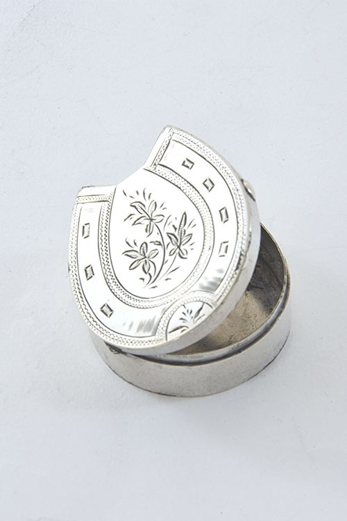 fig 2. Edwardian Silver Horseshoe Pill Box 1904