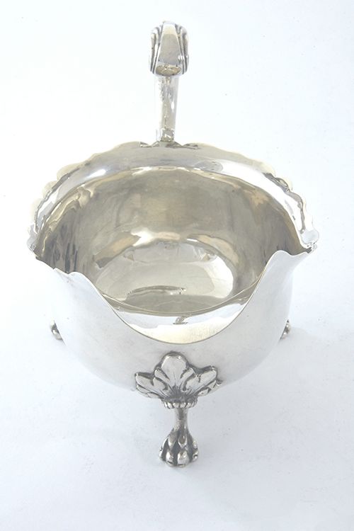 fig 2. Edwardian Silver Sauce Boat – Chester 1902
