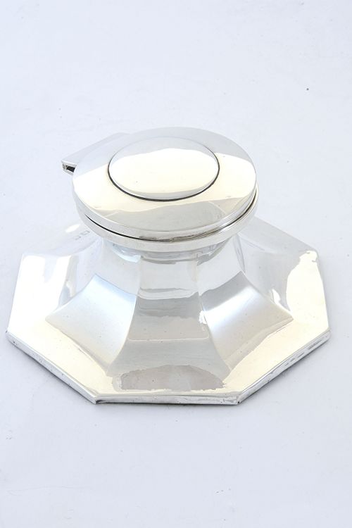 Octagonal Antique Silver Capstan Inkwell 1915