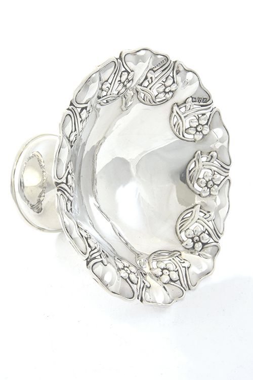 fig 2. Art Nouveau Silver Pedestal Dish – Chester 1908