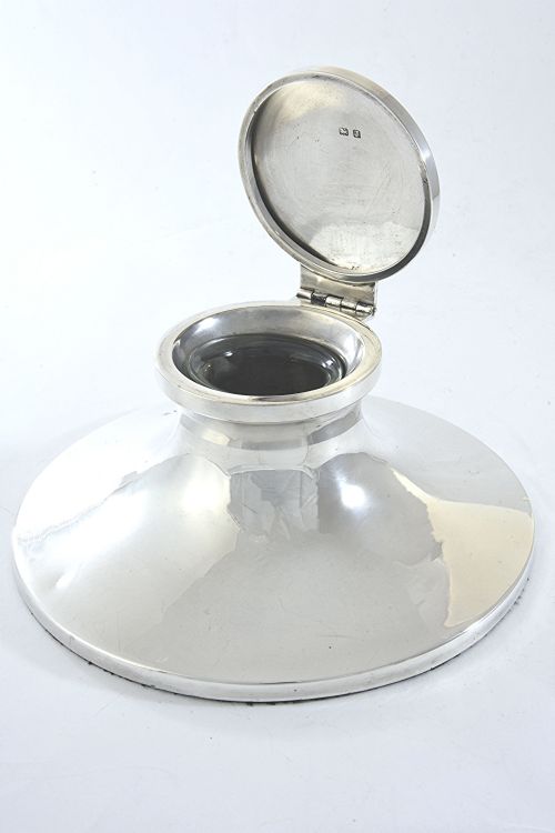 fig 2. Large Silver Capstan Inkwell 1933