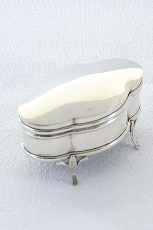 fig 1. Antique Silver Trinket Box – Chester 1917