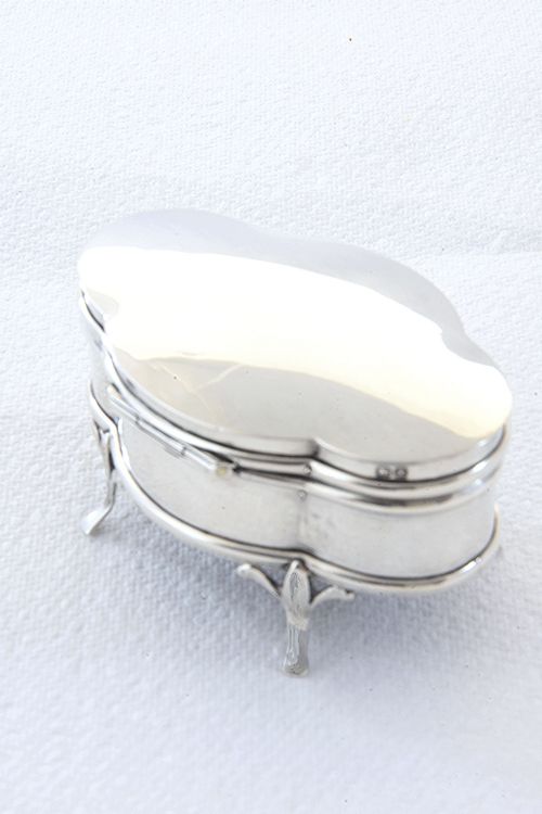 fig 3. Antique Silver Trinket Box – Chester 1917