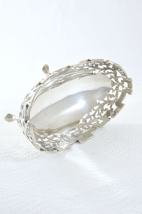 fig 3. George V Pierced Oval Silver Bowl 1911