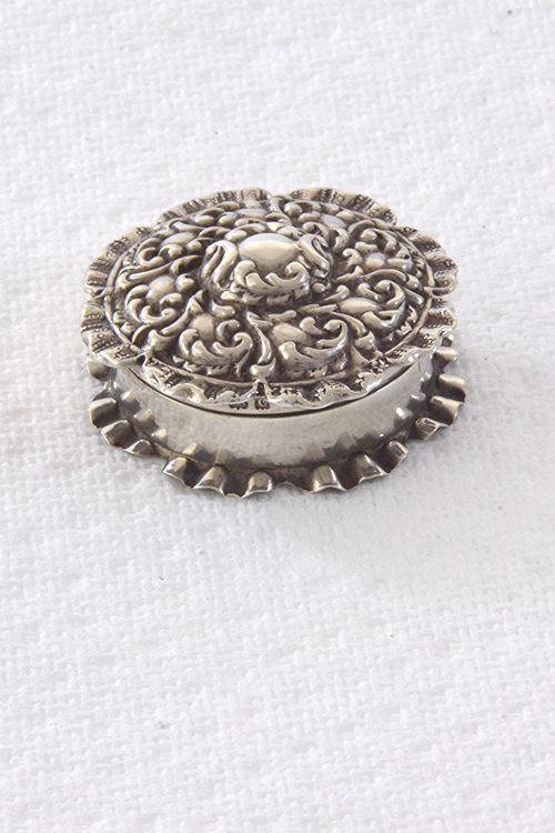 fig 2. Edwardian Silver Pill Box 1902
