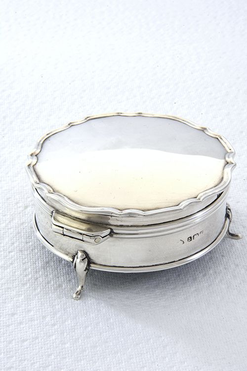 fig 1. George V Silver Trinket Box 1928