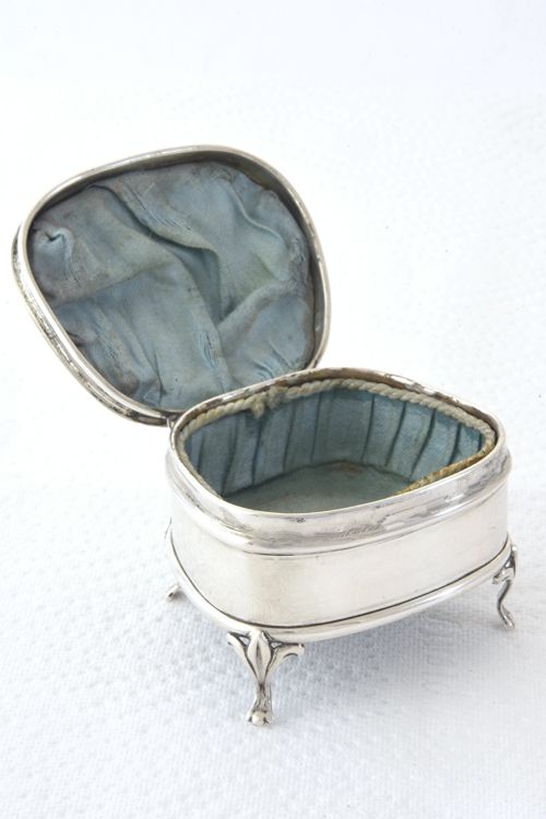 fig 2. George V Silver Trinket Box – Chester 1918