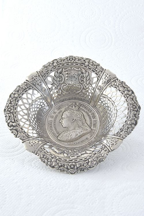 fig 1. Victorian Silver Commemorative Dish 1897