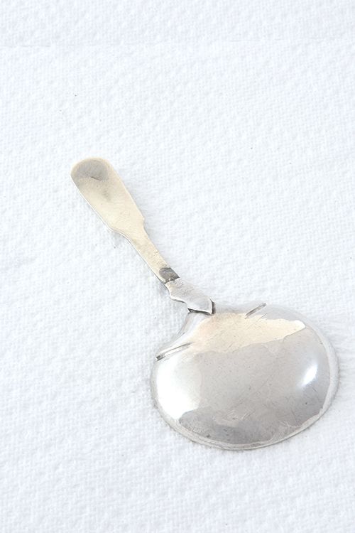 fig 2. George IV Silver Caddy Spoon 1824