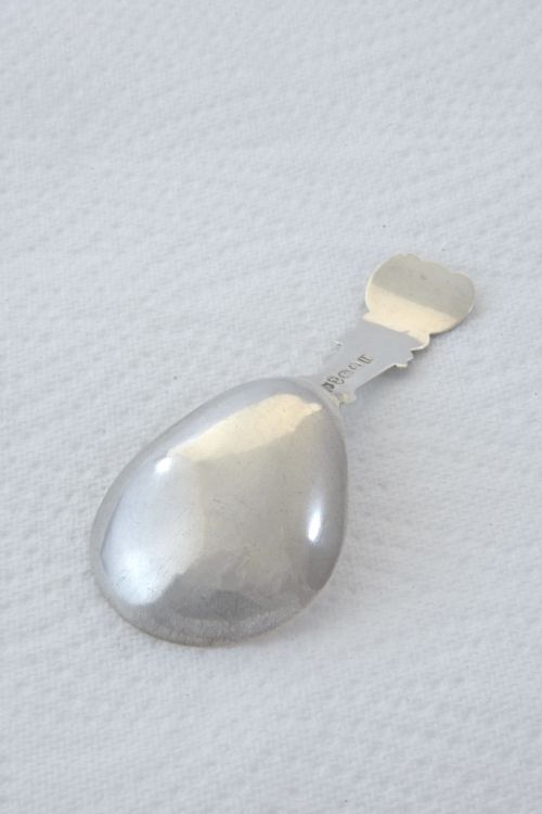 fig 3. George IV Silver Caddy Spoon 1820
