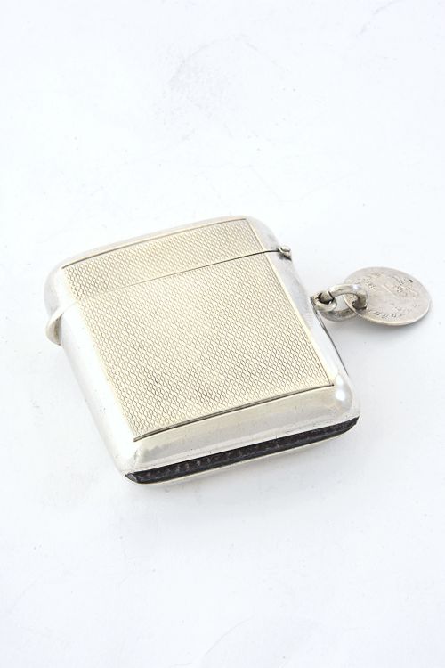 fig 1. Large Solid Silver Vesta Case 1919