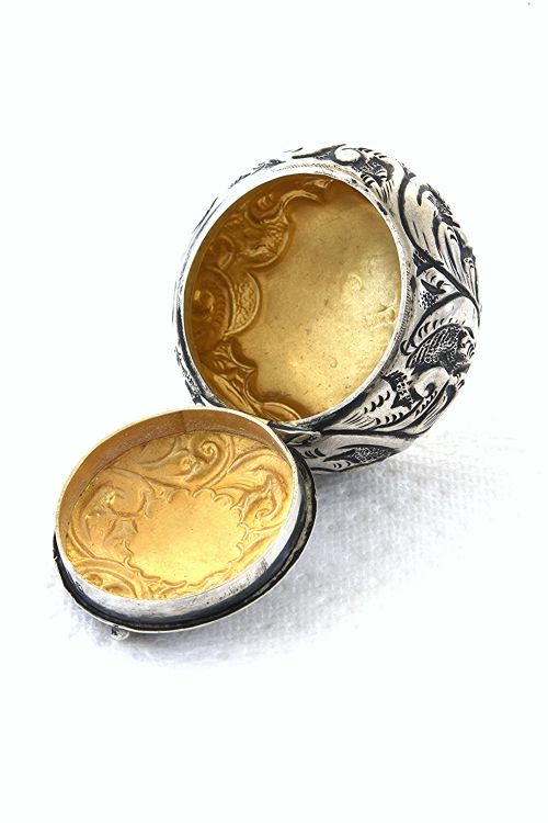 fig 2. Victorian Silver Pill Box 1897