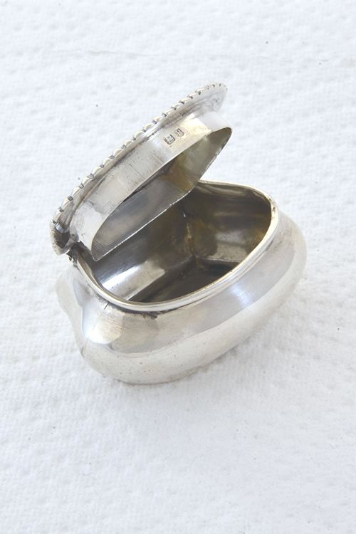 fig 2. Victorian Silver Pill Box – Chester 1898
