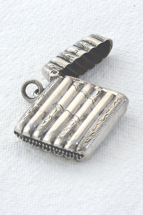 fig 3. Rare Edwardian Silver Vesta Case 1908