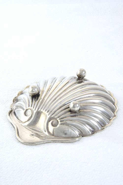 fig 3. Edwardian Silver Shell Shaped Dish 1908