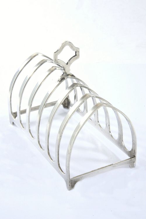 fig 2. Sterling Silver Toast Rack (6 Slice) 1937
