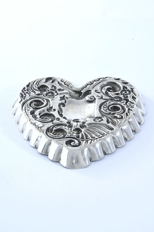 fig 3. Victorian Heart-Shaped Pin Dish 1894