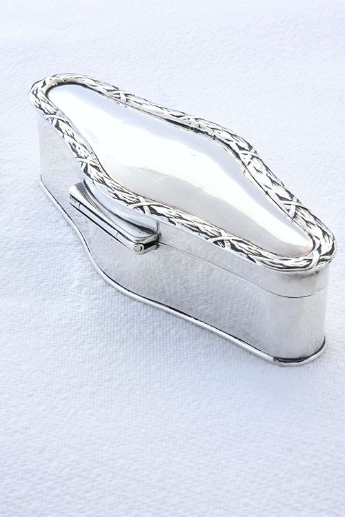 fig 1. Edwardian Silver Trinket Box 1906