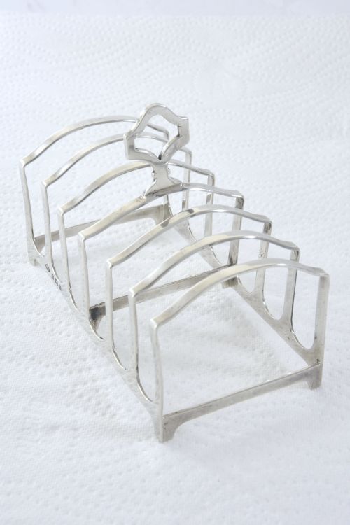 fig 1. George V Silver Toast Rack (6 Slice) 1929