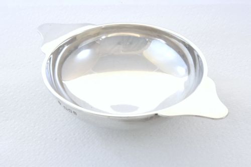 fig 2. Antique Silver Quaich 1919
