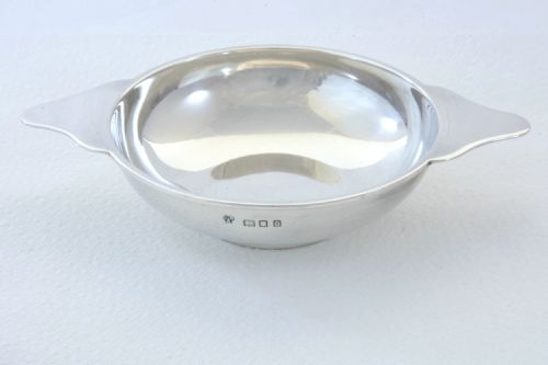 fig 3. Antique Silver Quaich 1919
