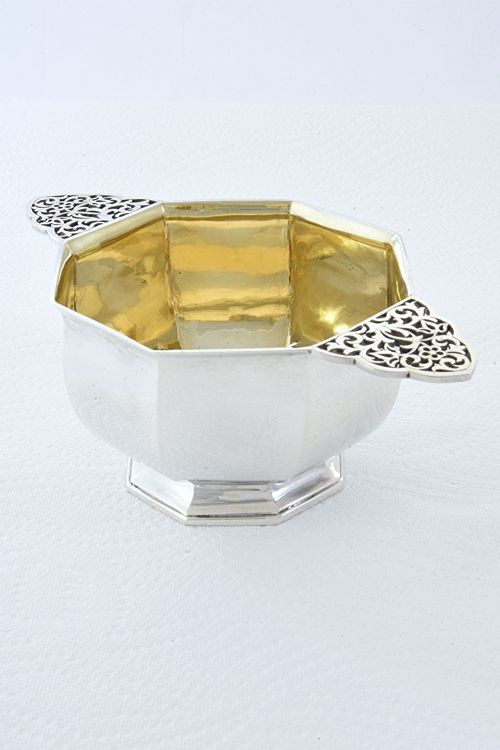 fig 1. Victorian Octagonal Silver Quaich 1884
