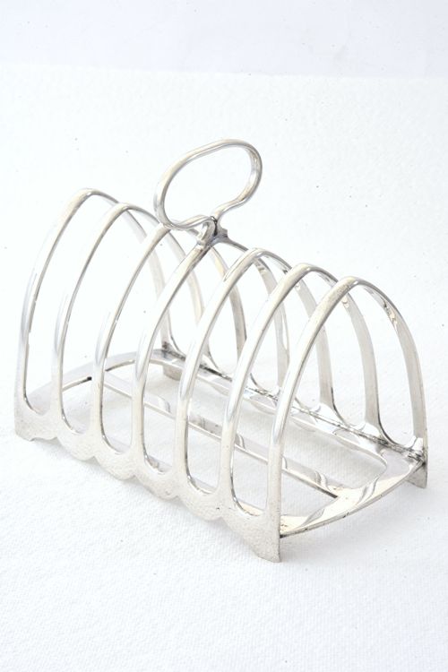 fig 1. George V Silver Toast Rack (6 Slice) - 1918