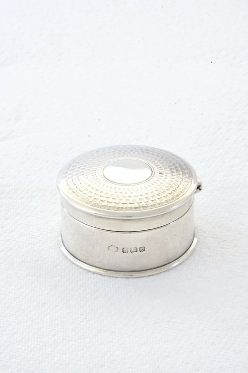 fig 1. George V Silver Trinket Box 1918