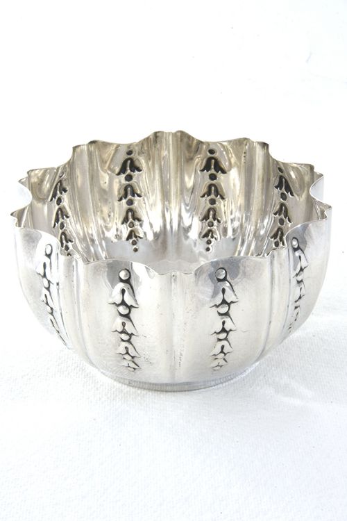 fig 4. Edwardian Silver Sugar Bowl 1904