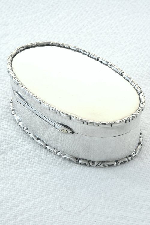 fig 1. George V Silver Trinket Box 1916