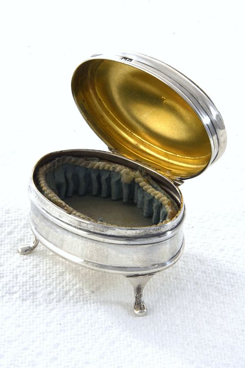 fig 3. Edwardian Silver Trinket Box – Chester 1910