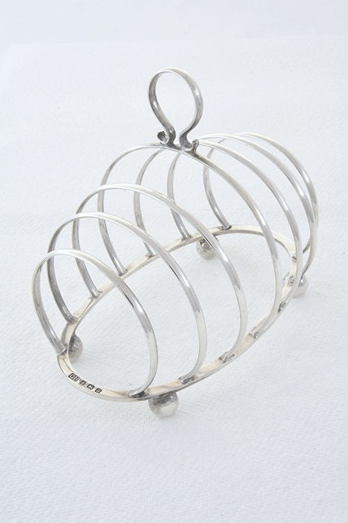 fig 1. George V Silver Toast Rack (6 Slice) 1919