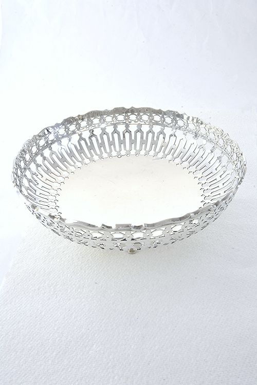 fig 1. George V Silver Fruit Bowl 1925