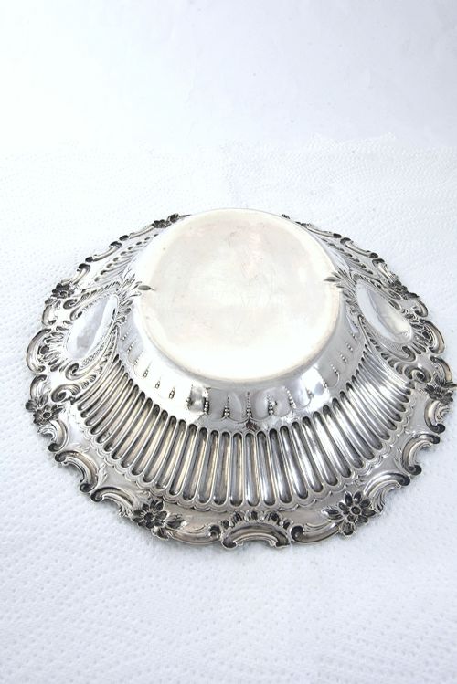fig 3. Large Victorian Silver Dish – Mappin & Webb - 1888