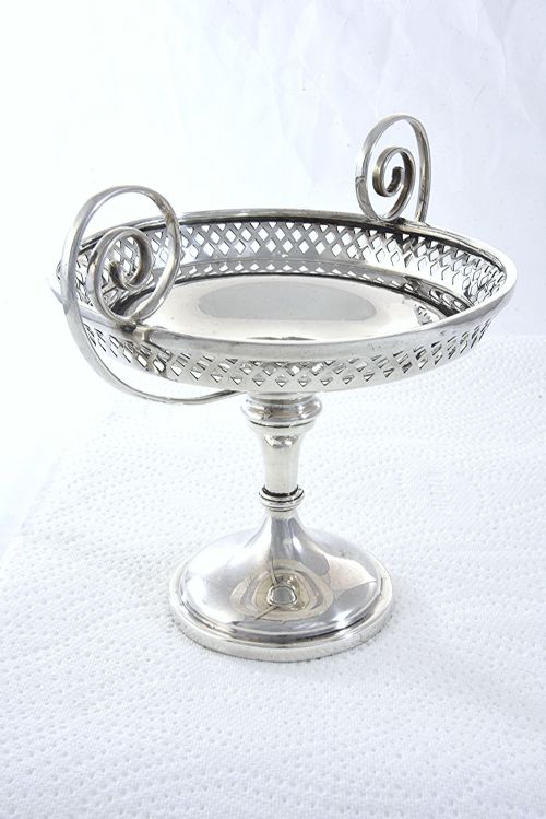 fig 2. George V Silver Pedestal Dish 1919