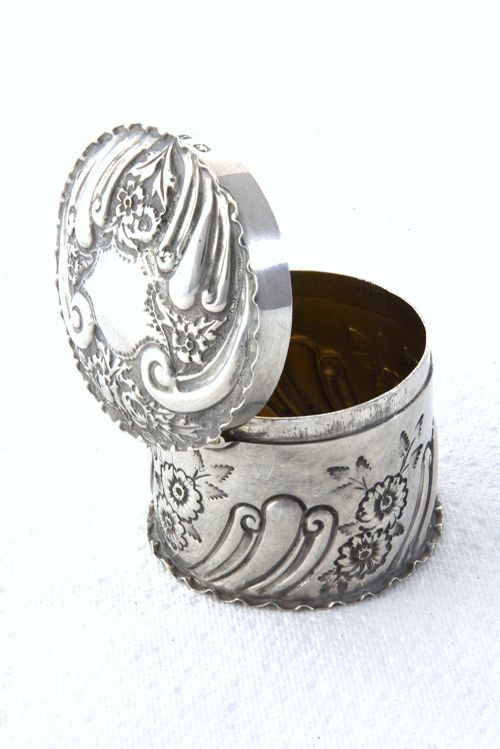 fig 2. Victorian Silver Trinket Pot 1897