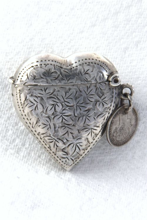 fig 1. Edwardian Silver Heart-Shaped Vesta Case 1905