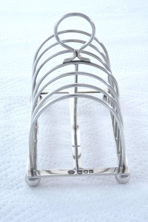 fig 2. Victorian Silver Toast Rack (6 Slice) 1901